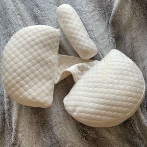Pregnancy pillow